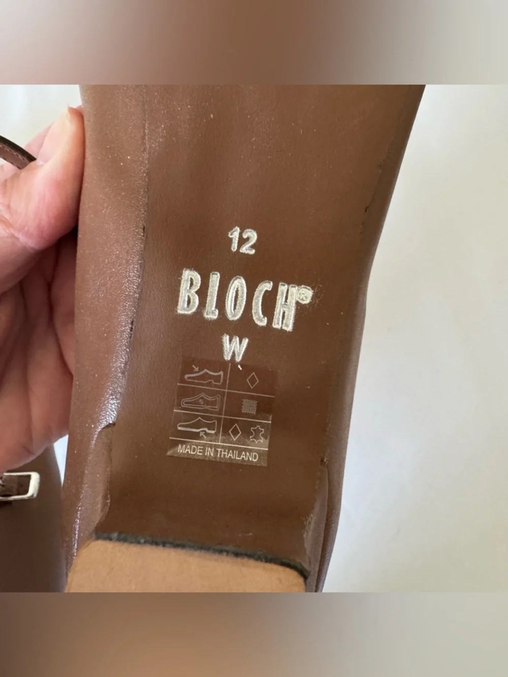 NEW! BLOCH Size 12 Women’s Wide Brown Character Theater Dance Shoes - 12W
